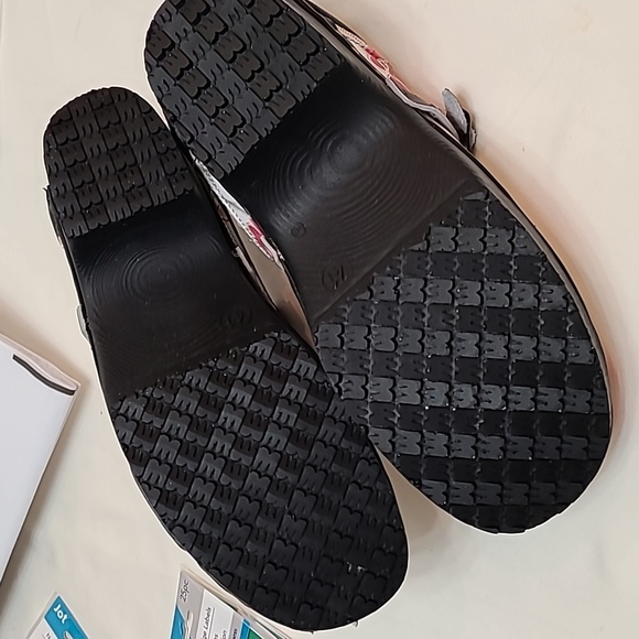 C&C Sweden NURSES Clogs - Picture 2 of 4